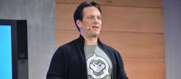 Глава Xbox поздравил Sony с высокими оценками God of War