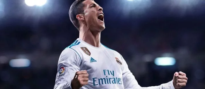 В трейлере бесплатного дополнения World Cup для FIFA 18 Криштиану Роналду собрался в Россию