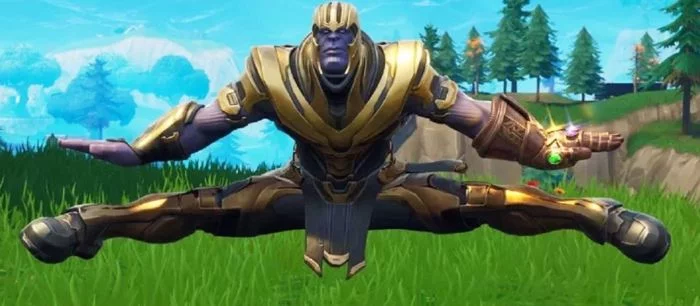 Актер, сыгравший Таноса в «Мстителях», увидел танец своего персонажа в Fortnite и не понял смысла