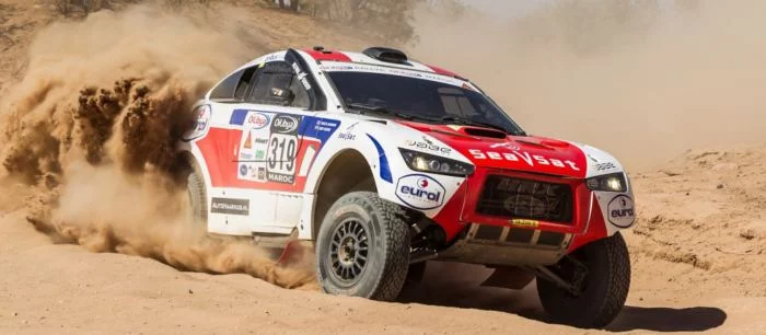 Для гоночной аркады Gravel вышло бесплатное дополнение с новой машиной