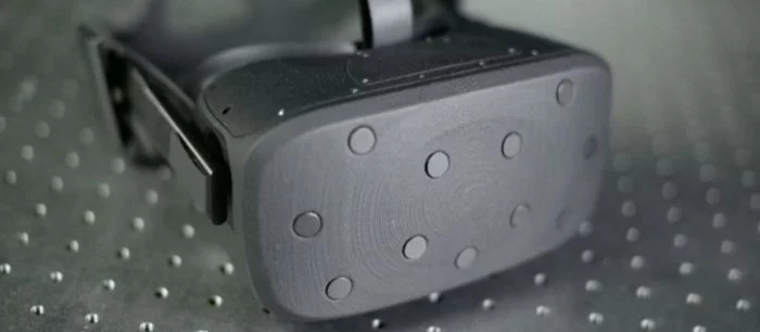 Oculus показала VR-гарнитуру с обзором в 140 градусов и подвижным дисплеем