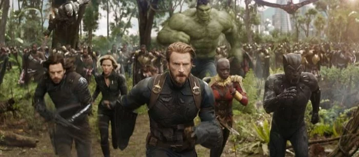 Фанаты обсудили невероятную теорию, что один из членов команды Мстителей все это время был клоном