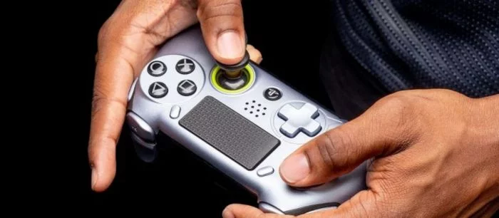 Sony показала трейлер нового контроллера для PS4