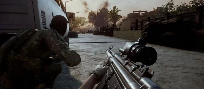 В трейлере Insurgency: Sandstorm американские солдаты убивают повстанцев в полуразрушенном городе