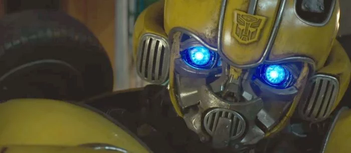 Вышел первый тизер-трейлер сольного фильма про трансформера Бамблби
