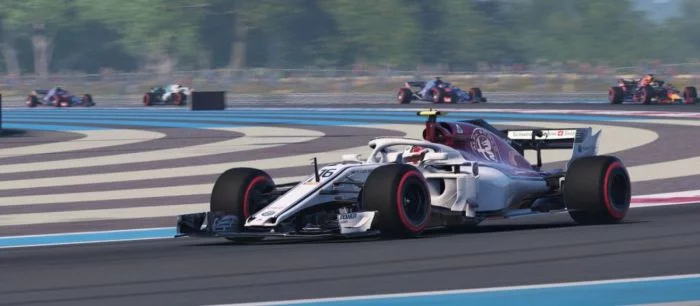 Посмотрите первые официальные скриншоты F1 2018