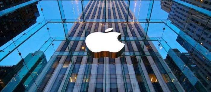 Apple оценена в триллион долларов (нет)
