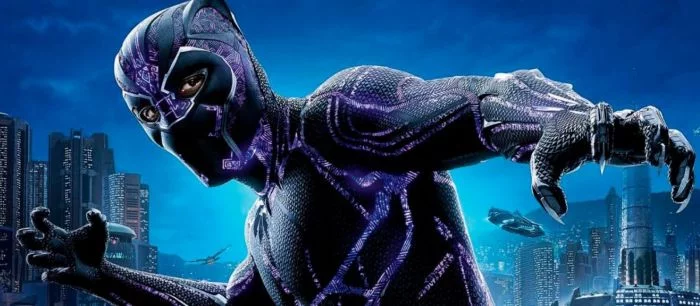 Фанаты узнали, что написано на костюме Черной Пантеры в фильме