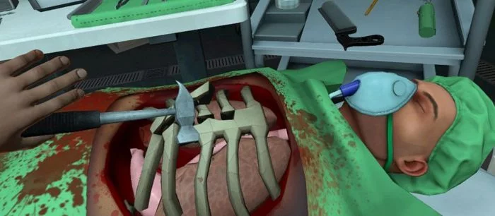 «Окей, я случайно вырвал легкое» — посмотрите, как настоящий хирург играет в Surgeon Simulator