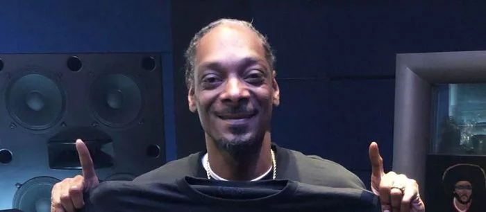 Огнедышащий дракон улетел к Снуп Догу, чтобы подарить ему Spyro Reignited Trilogy (видео)