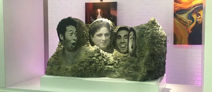 «PogChamp, Cappa и 4Head» — на TwitchCon показали выставку самых известных смайликов Twitch