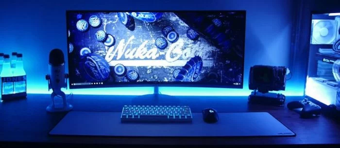 Посмотрите на игровой подвал, стол-компьютер и другие необычные сетапы