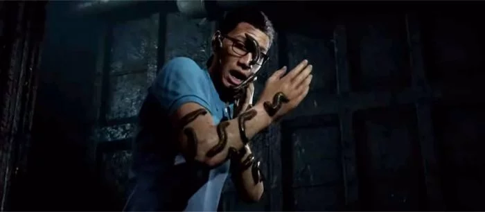 Мерзкие черви нападают на человека в трейлере нового хоррора от авторов Until Dawn