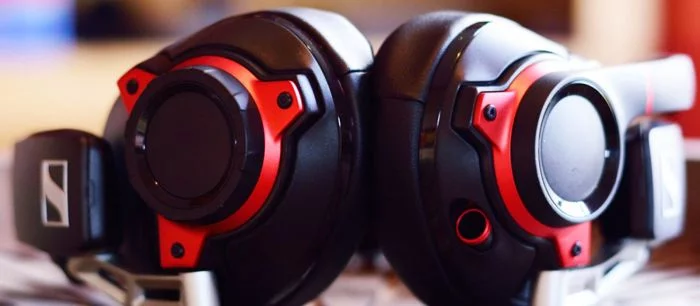 За ваше фото с рогами вы можете выиграть крутые призы от Фогейма — наушники Sennheiser GSP 600, рюкзак и смарт-браслет