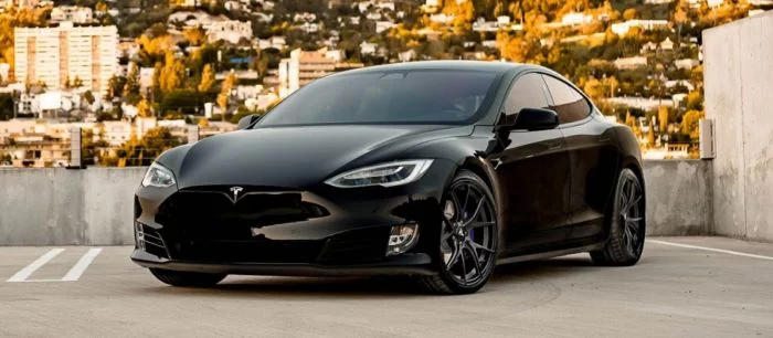 Чернокожие жалуются на расизм в компании Илона Маска и утверждают, что их там называют «ниггерами»