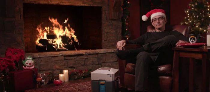 Директор Overwatch и его друзья сидят у камина 8 часов. У «Папы Каплана» украли печеньки!