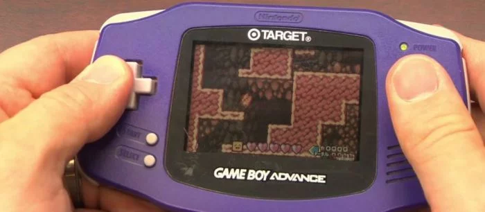 Фанат самостоятельно переделал Game Boy Advance в домашнюю HD-консоль и играет на ней в Castlevania