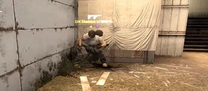 В CS:GO появился смешной баг: игроки залезают друг в друга и не могут выбраться, пока их не убьют