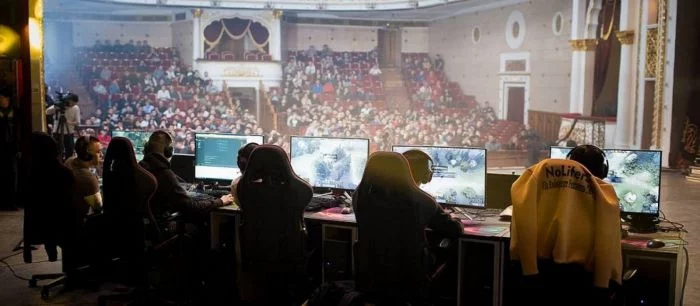 «Новое дурное поколение»: в оперном театре Кыргызстана провели турнир по Dota 2. И он очень не понравился министру культуры!