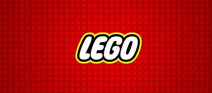 Убийца Samsung Galaxy Fold? LEGO в шутку анонсировала свой гнущийся смартфон