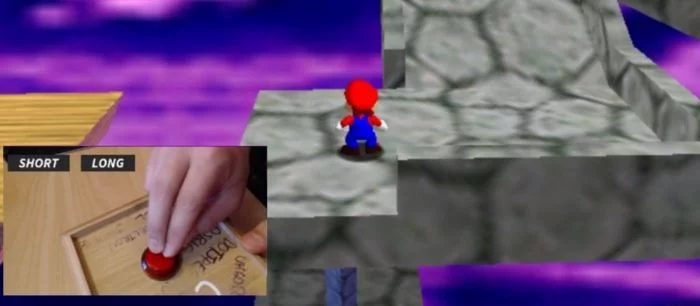 «Бог среди нас» — стример прошел Super Mario 64 с помощью геймпада, у которого всего одна кнопка!