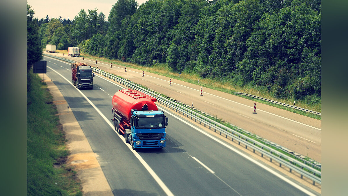 Все о симуляторах грузовых автомобилей. От «Дальнобойщиков», Hard Truck и  18 Wheels of Steel до Euro Truck Simulator 2