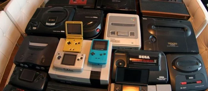 Геймер показал на графике, как игровые консоли «сражались» в течение сорока лет