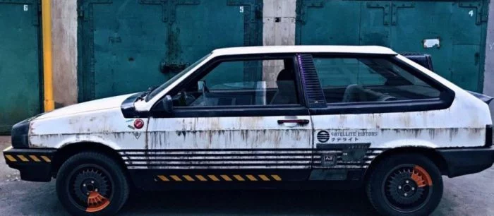 Житель Екатеринбурга сделал тюнинг автомобиля в стиле Cyberpunk 2077