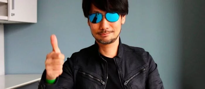 Российские фанаты подарили Хидео Кодзиме матрешку с персонажами из Death Stranding — фото