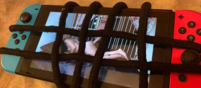 Хэштег «ТаквыглядитСвитч» попал в топ Twitter. Рассказываем, при чём тут БДСМ