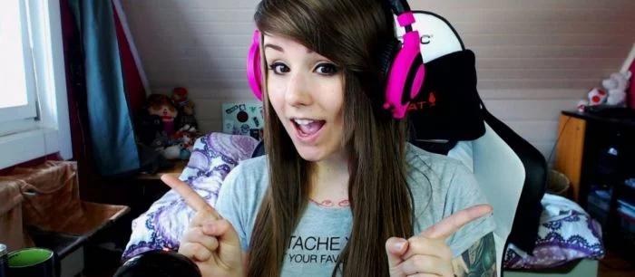 Российских стримеров теперь можно кормить бургерами и шаурмой