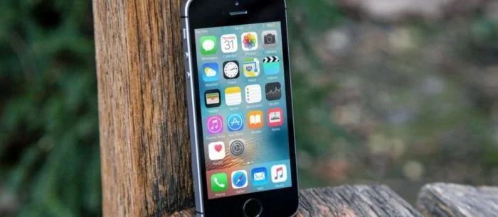 Android так может? iPhone упал с самолёта и год пролежал на морозе, но продолжил работать