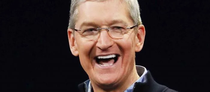 Apple затроллила PC, показав пасхалку с синим экраном смерти и секретным посланием