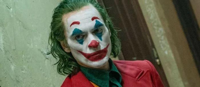 «Джокер» обошёл по сборам обе части «Дэдпула». Райан Рейнольдс поздравил авторов фильма