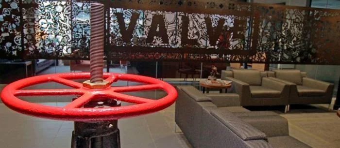 Мужчина украл из офиса Valve игр и оборудования на 2,6 млн рублей