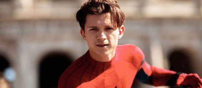 Том Холланд рассказал, какой костюм Человека-паука он считает самым крутым