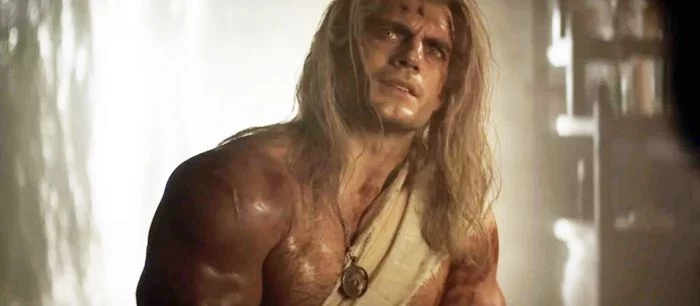 Геральт с бицухами — Генри Кавилл показал, как качает мышцы для роли в «Ведьмаке»