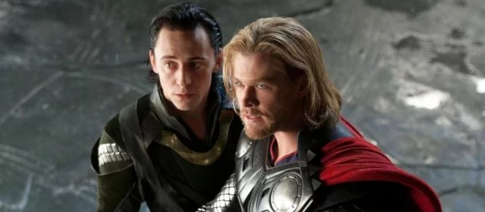 Локи мог быть Тором! Том Хиддлстон показал неизданную запись с прослушиваний — видео