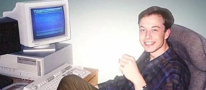 Генри Кавилл не одинок. Илон Маск поддержал его в выборе любимой игровой платформы