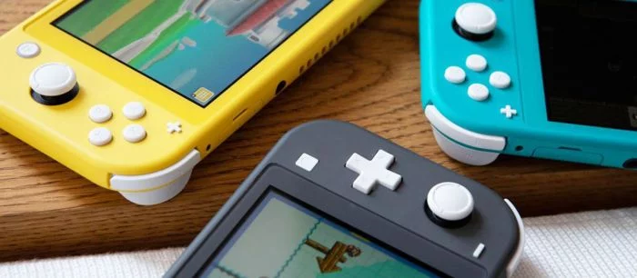 В некоторых поездах России установят игровые консоли Switch Lite