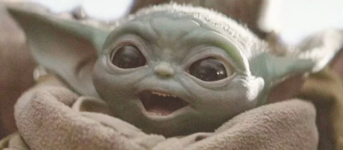 Появилось фото со съемок 2 сезона «Мандалорца». На нем есть Джордж Лукас и малыш Йода