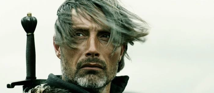 Россиянин заменил Генри Кавилла на Мадса Миккельсена в «Ведьмаке». Таким Геральта видели фанаты