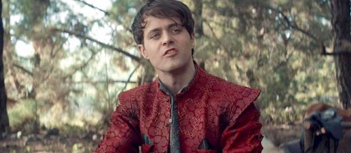 У Лютика в «Ведьмаке» была шляпа. Выглядела она нелепо — фото