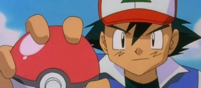 70-летний мужчина ловит покемонов, используя одновременно 67 смартфонов