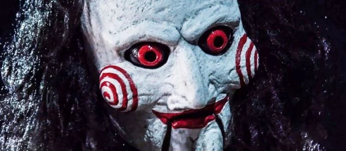 В сеть раньше времени слили первый трейлер новой «Пилы». В нем показали главных героев