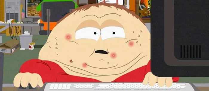 Горб и волосатые уши — в сети показали, как может выглядеть геймер, если будет много играть