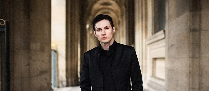 Даю пять дней: Павел Дуров обвинил Facebook в нелегальном заработке на его лице