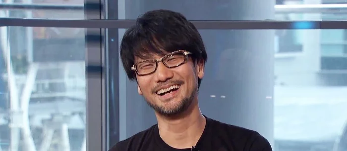 Хидео Кодзима показал свой новый рюкзак Cyberpunk 2077. Теперь гений похож на курьера Яндекс.Еды