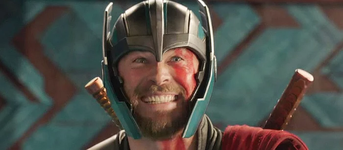 Художник Marvel показал, как еще мог выглядеть Тор в фильме. Его могли сделать почти лысым