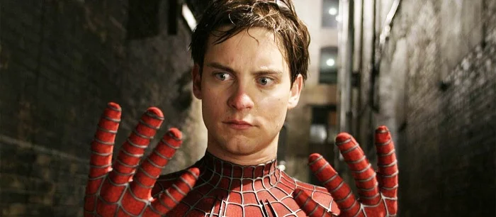 В сети показали, как бы выглядел Человек-паук Тоби Магуайра в новом анимационном фильме